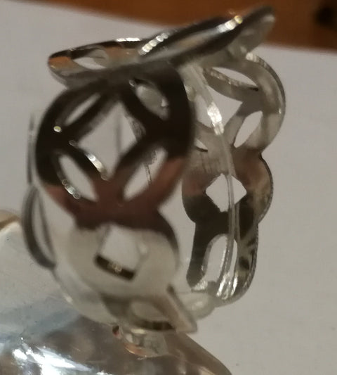 Ring, adjustable with the service symbol of Narcotics Anonymous