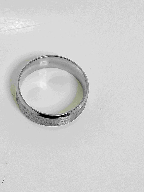 Ring mit Gelassenheitsgebet in english und dienstsymbol von NA